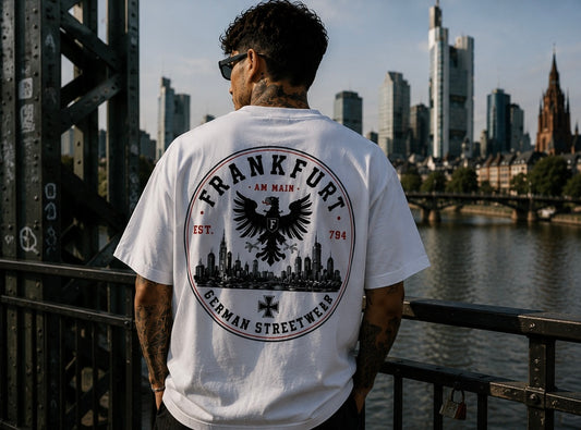 FRANKFURT AM MAIN Oversize T-Shirt Weiß – German Streetwear Edition