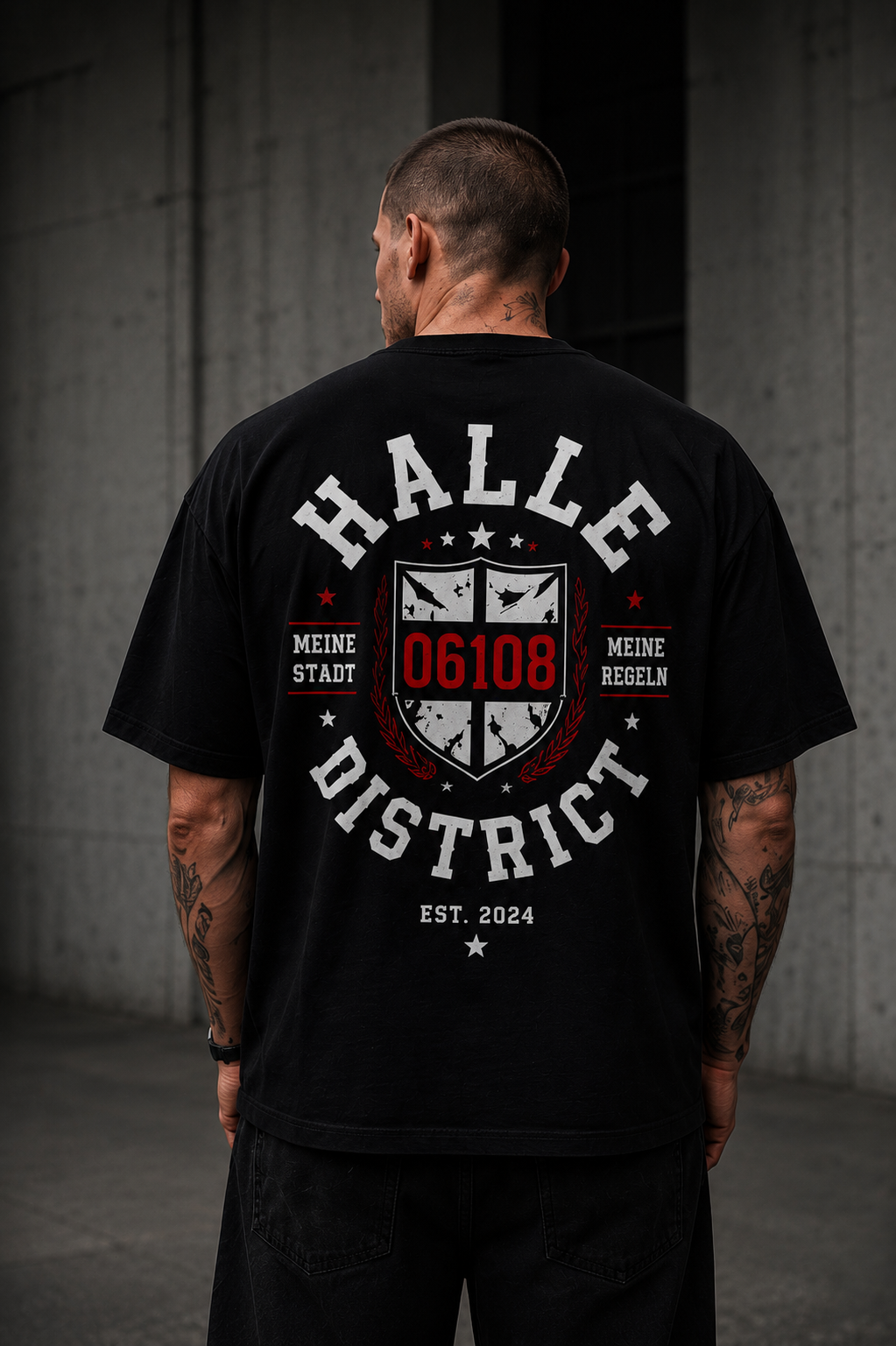 HALLE DISTRICT Oversized Tee – Black
